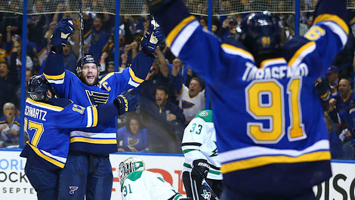 Three Stars: Blues’ Backes sets tone in Game 3 win