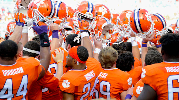 Four-star WR Diondre Overton commits to Clemson Four-star WR Diondre Overton commits to Clemson