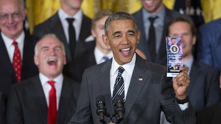 President Obama welcomes Chicago Blackhawks at White House President Obama welcomes Chicago Blackhawks at White House