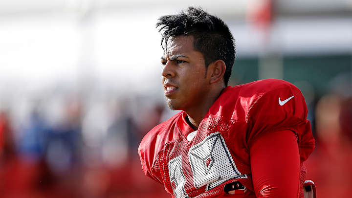 Roberto Aguayo, kicker who Bucs traded up for in second round, misses first PAT