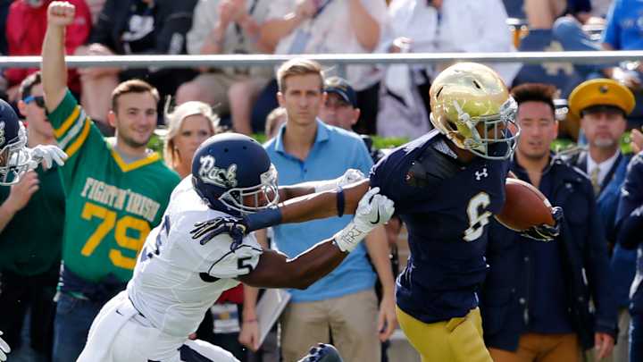 Kizer leads No. 18 Notre Dame to 39-10 win over Nevada