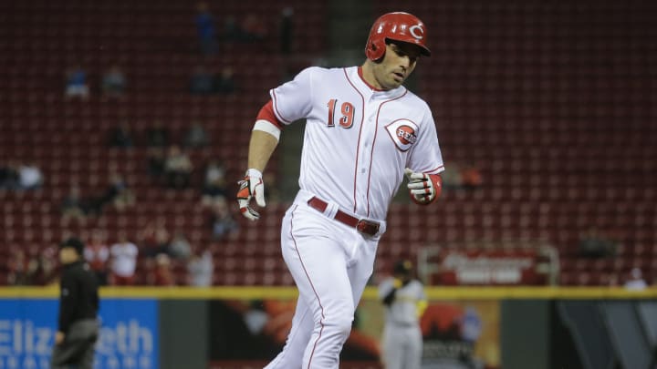 Reds hit 3 solo homers for 3-2 win over Pirates
