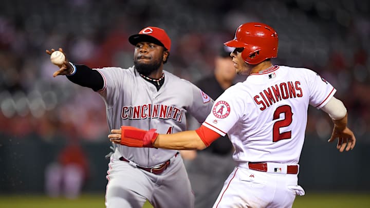 Cron's 2 homers lead Angels over Reds 4-2