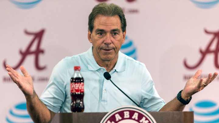 Alabama freshman lineman Davis cleared by NCAA to play