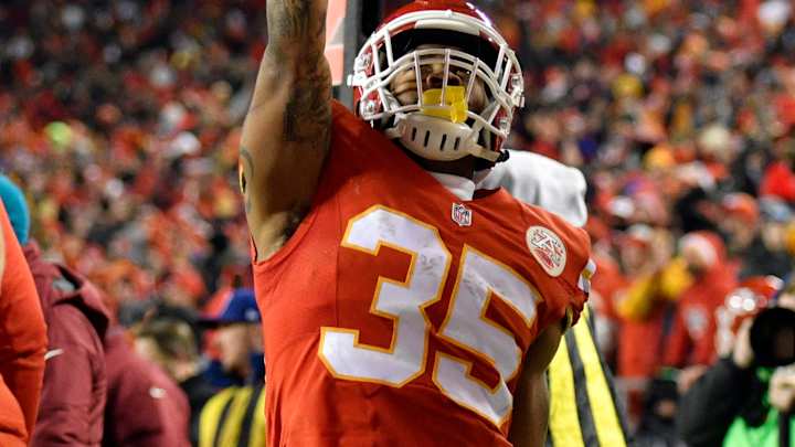 Chiefs come through to take control of division race