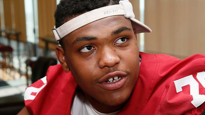 Youth rules the offensive line at No. 3 Oklahoma Youth rules the offensive line at No. 3 Oklahoma