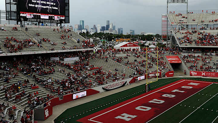 No. 6 Houston beats Lamar 42-0 in 6 hour, 18 minute game