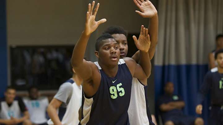 Top-30 recruit Zach Brown arrested on robbery charges Top-30 recruit Zach Brown arrested on robbery charges