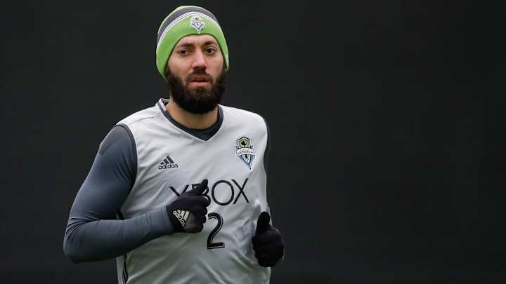 Clint Dempsey takes shot at Timbers during Sounders' MLS Cup rally