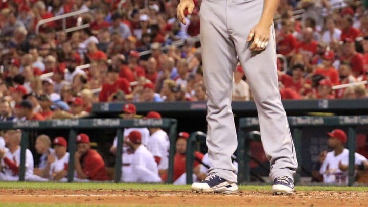 Leake solid as Cardinals rout Padres