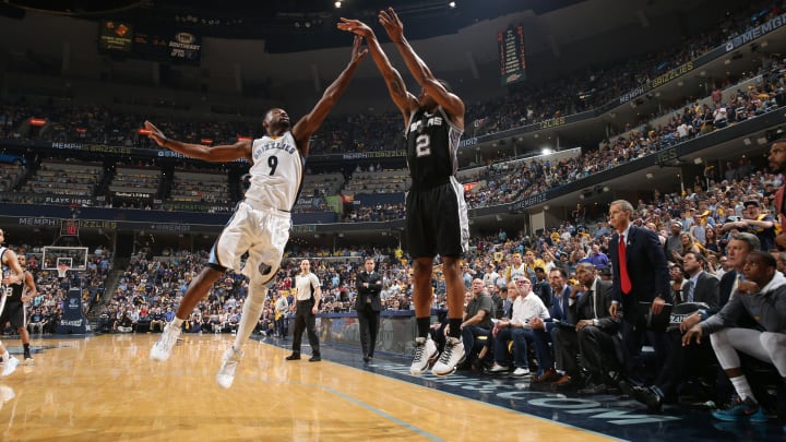 Spurs take 3-0 series lead, beating ragtag Grizzlies 96-87