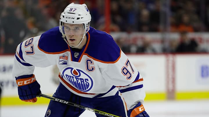Gretzky defends McDavid's outburst after star angered