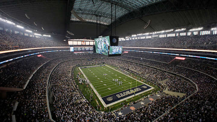 Big 12 picks Cowboys stadium for football championships
