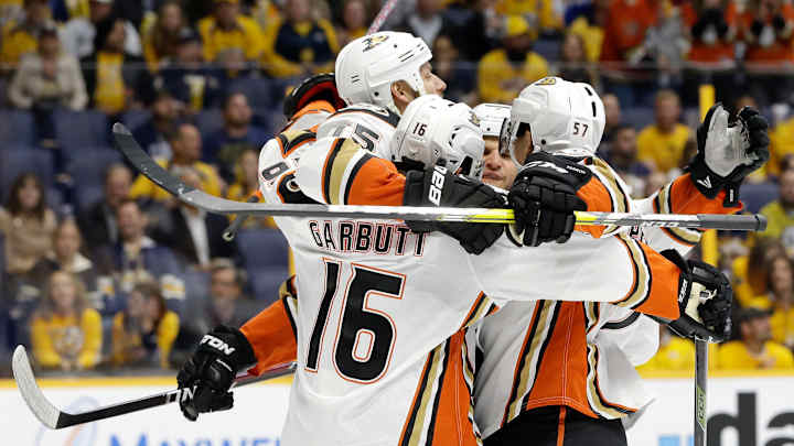 Road team again: Ducks beat Preds 4-1 to tie up series 2-2 Road team again: Ducks beat Preds 4-1 to tie up series 2-2