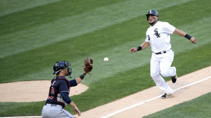 Clevinger allows 2 HR in 1st MLB loss, White Sox top Indians