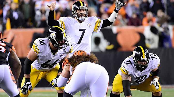 Watch: Cincinnati fans throw trash as Ben Roethlisberger carted off