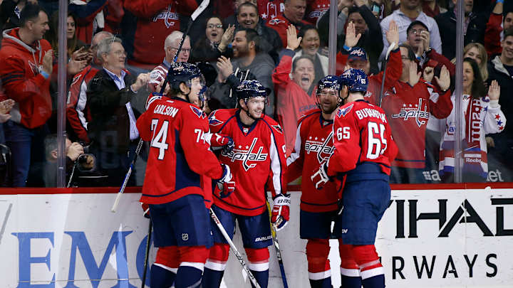 Williams reminds Kings what he does, helping Caps win 3-1