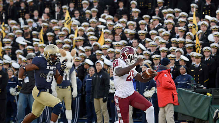 Navy loss leaves Western Michigan positioned for Cotton Bowl