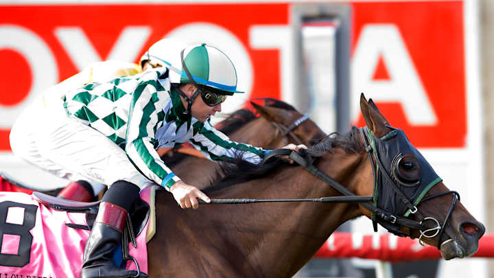 She's Not Here wins Yellow Ribbon again at Del Mar