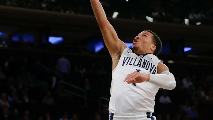 Hart leads Villanova past Hoyas 81-67 in Big East quarters