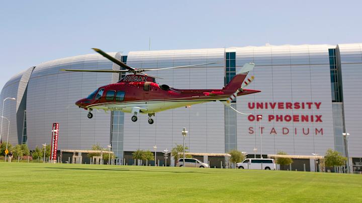 Peterson makes grand entrance, Cardinals aim high for 2016