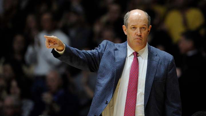 Pittsburgh hires Kevin Stallings as next coach