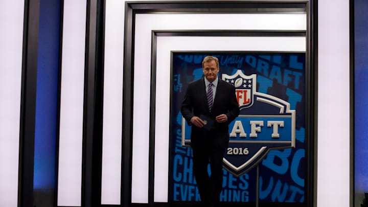 Lions take Ohio State OT Taylor Decker with No. 16 selection