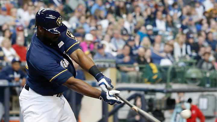Carter powers Brewers to 3-2 win over Padres