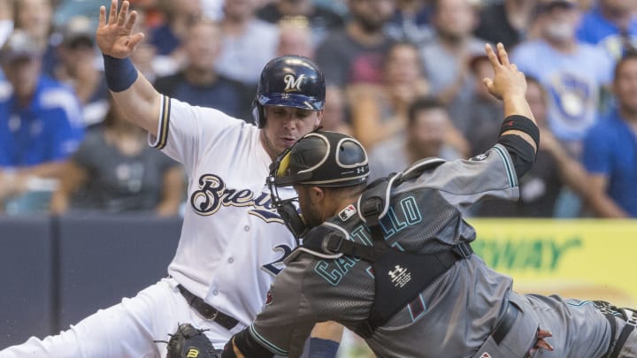 Brewers score 5 in 8th inning to beat Diamondbacks 9-4
