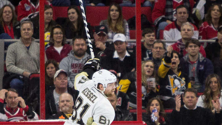 Letang scores in shootout to lift Pens over Hurricanes 2-1