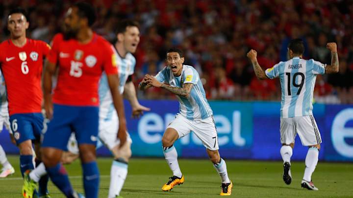 Late drama in CONMEBOL World Cup qualifying; Argentina beats Chile Late drama in CONMEBOL World Cup qualifying; Argentina beats Chile