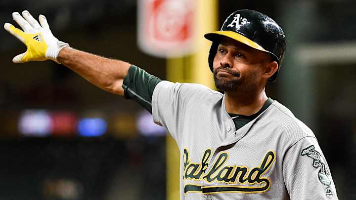 AP Source: Indians, Athletics agree to trade Coco Crisp
