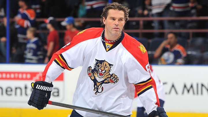 Watch: Jaromir Jagr notches breakaway goal against Oilers