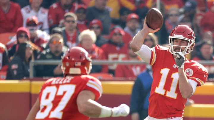 Chiefs' Alex Smith struggles as offense continues to stumble