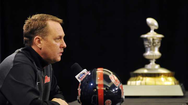 Mississippi's Freeze earns raise, 1-year contract extension