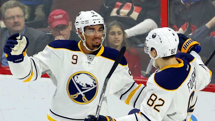 Eichel scores twice, Sabres beat Senators 3-2