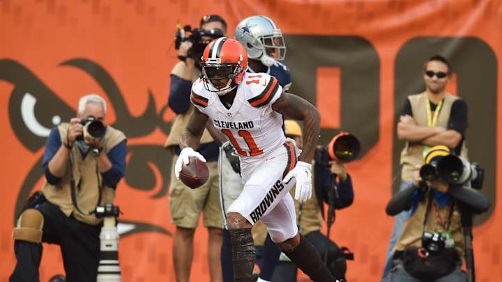 Tony Who? Prescott pushing Romo into background in Dallas Tony Who? Prescott pushing Romo into background in Dallas