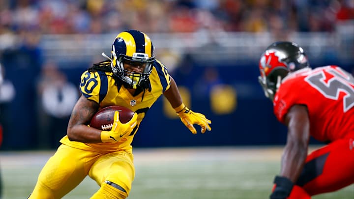 Rams RB Gurley wins top offensive rookie award Rams RB Gurley wins top offensive rookie award