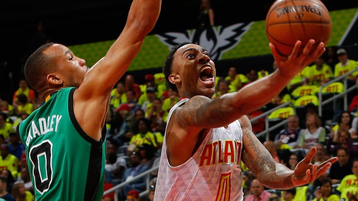Hawks hold off another Celtics rally, take Game 1 102-101