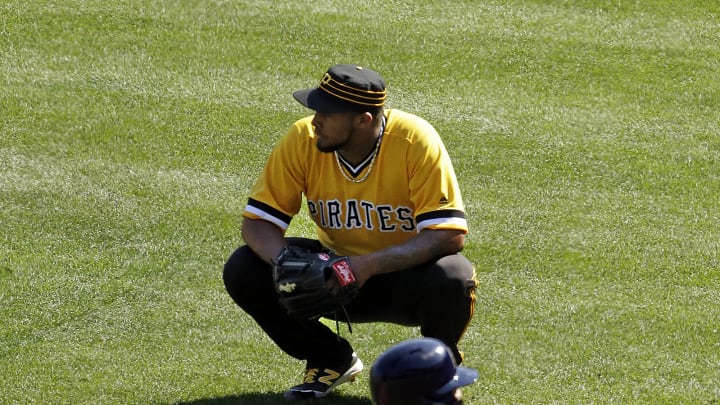 Santana homers twice to lead Brewers' 10-0 rout of Pirates