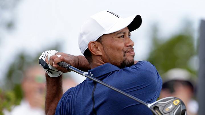 Tiger avoids mistakes and posts 65 in 2nd round back