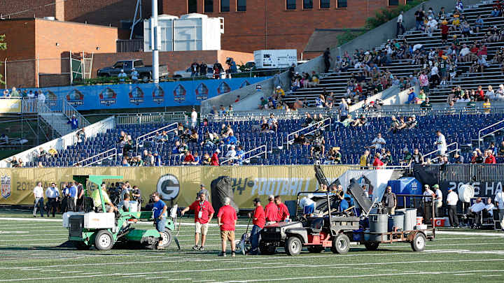 Hall of Fame offers refund for canceled game