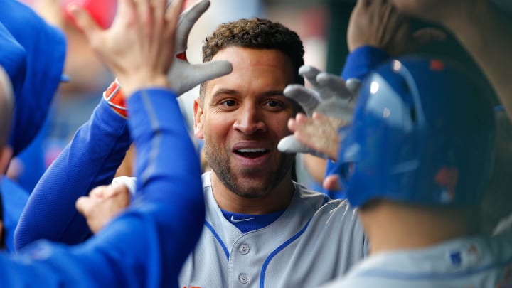 Mets beat Phillies 5-3, clinch top NL wild card Mets beat Phillies 5-3, clinch top NL wild card