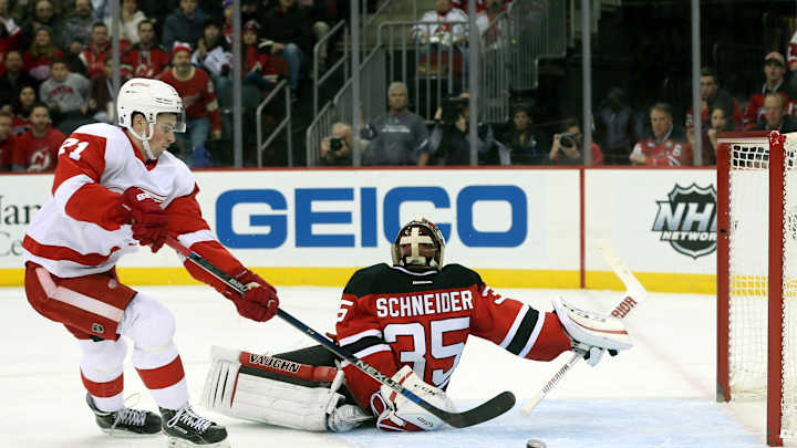Larkin scores, Mrazek has 22 saves as Red Wings blank Devils Larkin scores, Mrazek has 22 saves as Red Wings blank Devils