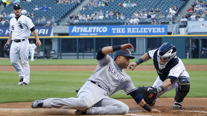 White Sox place C Avila on DL with strained right hamstring