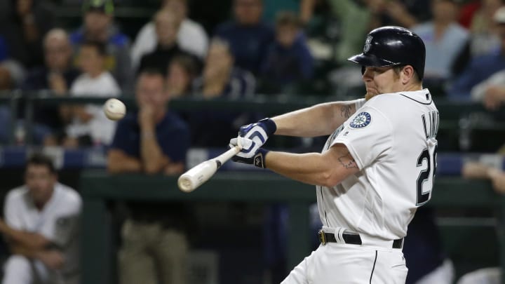 Lind's pinch-hit homer in 9th lifts Seattle past White Sox