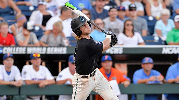 College World Series uses instant replay for first time