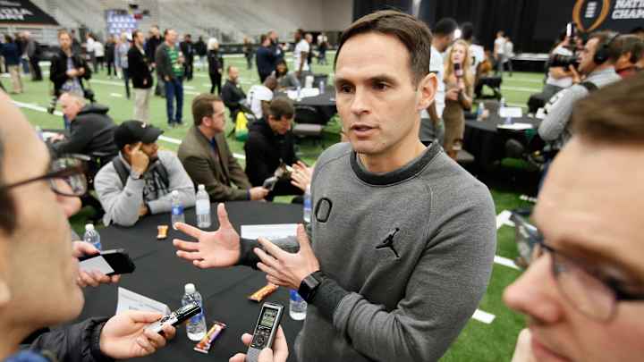 Oregon promotes Matt Lubick to offensive coordinator