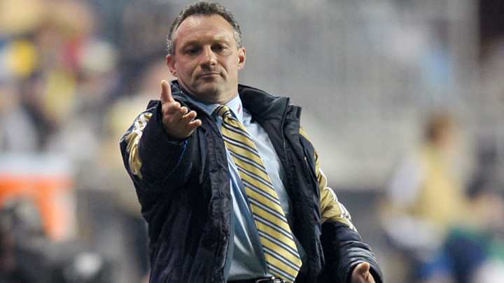 Former Union coach Peter Nowak accused of striking rookie players