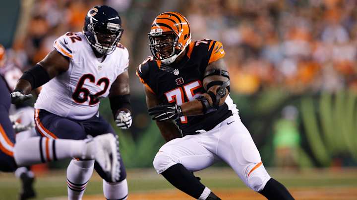 Texans sign Devon Still to futures contract for 2016 season Texans sign Devon Still to futures contract for 2016 season